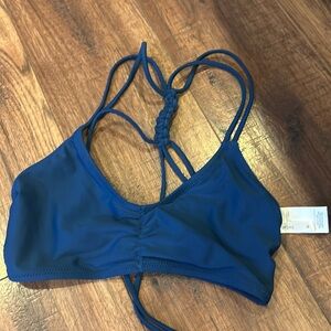 NWOT Cupshe bikini top